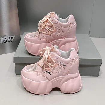 Дамски Дишащи Меш маратонки на масивна ток с шнур 10 см, Обувки на платформа със скрити ток 2023, Лятна Мода Вулканизированная Удобни обувки
