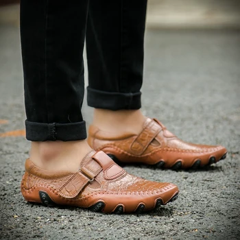 Модерно мъжко кожено ежедневни обувки на равна подметка, Нова лятна дишащи обувки за шофиране от естествена кожа без шнур, лоферы с мека, противоплъзгаща подметка