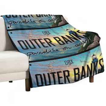 Новият официален фен-арт Outer Banks Paradise on Earth. Каре аниме за дивана тънък